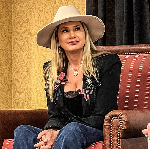 Mira Sorvino